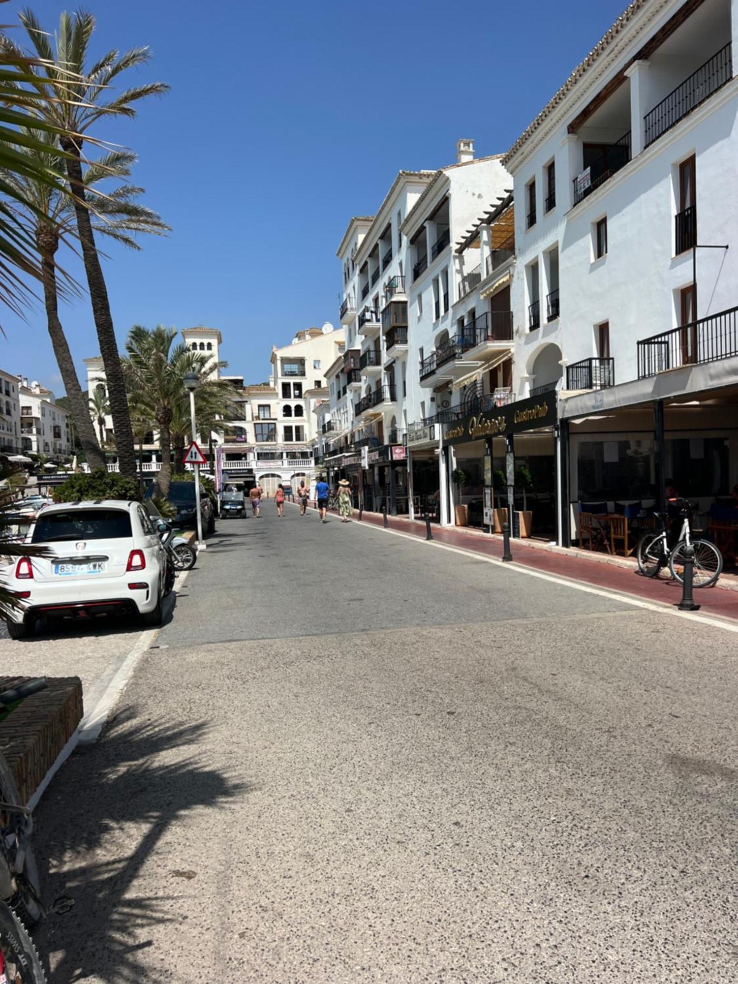 Puerto De La Duquesa Apartment Манилва Екстериор снимка